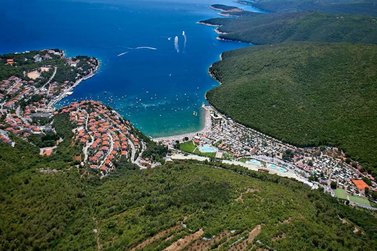 Mare And Terra Apartments Rabac Eksteriør billede